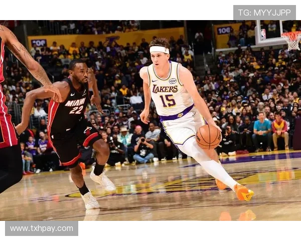 维金斯28分热火豪取三连胜